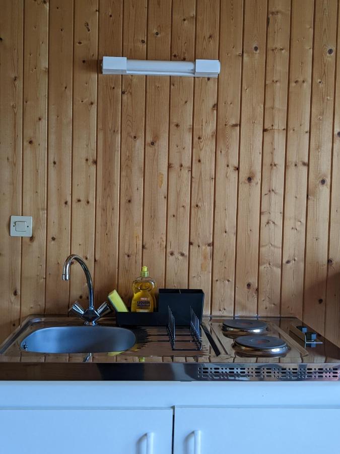 Au Petit Chalet D'Illiers Combray - Salle D'Eau Uniquement מראה חיצוני תמונה