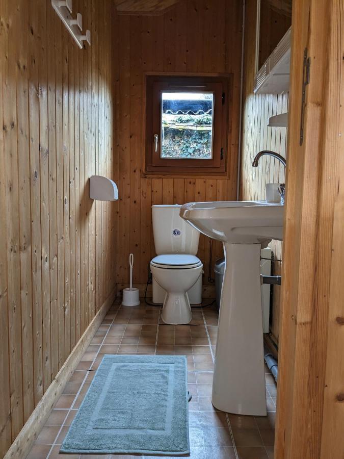 Au Petit Chalet D'Illiers Combray - Salle D'Eau Uniquement מראה חיצוני תמונה